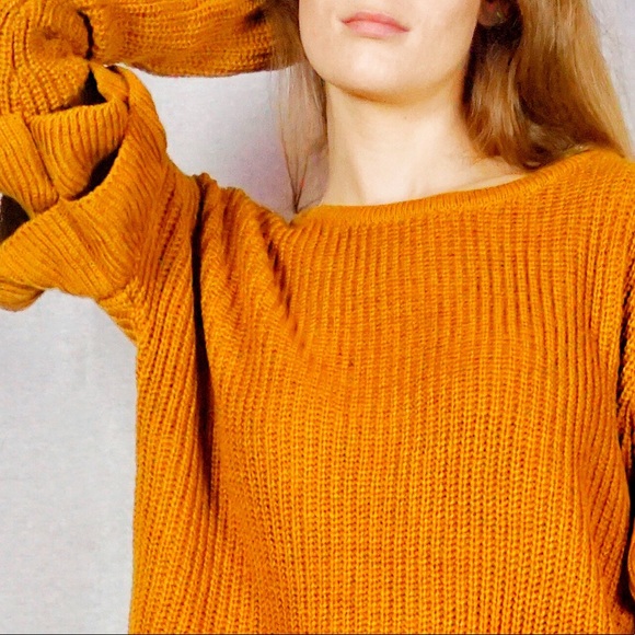 Ruffle sleeve sweater (Rust color) - Picture 5 of 7
